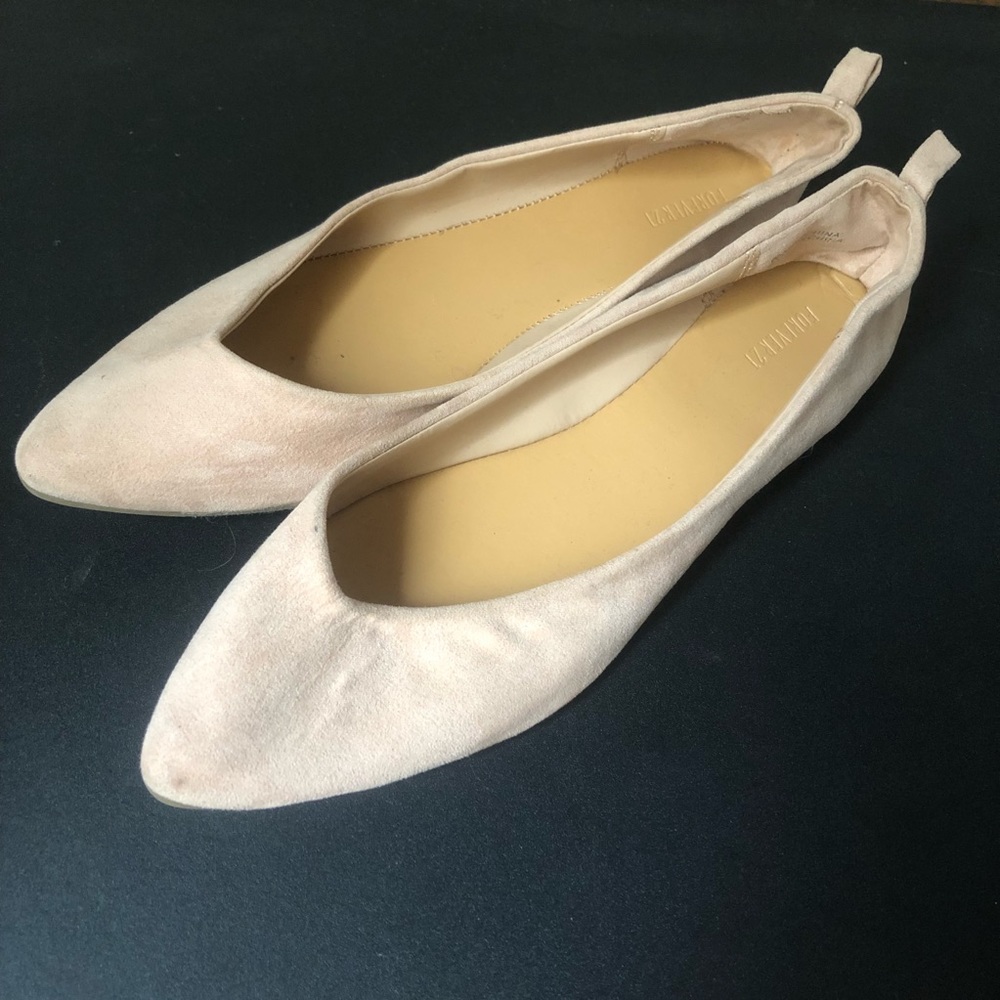 Forever 21 Faux Suede Flats Cream
